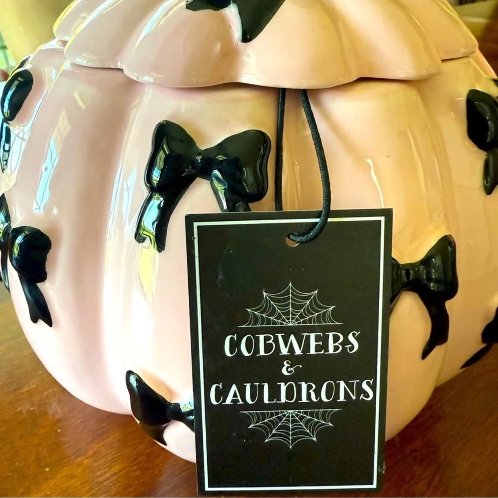New Pink Ceramic Pumpkin Canister Cookie Jar w/ Black Bows Cobwebs & Cauldrons
